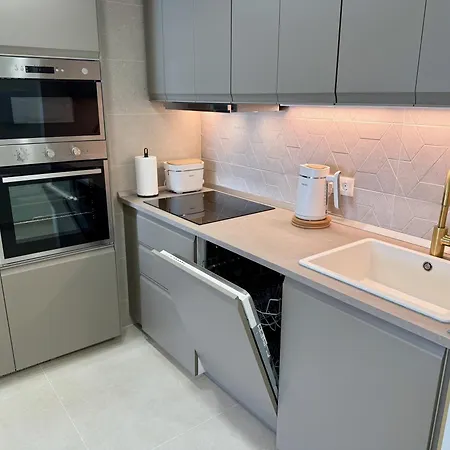 Sunny Escapes, Newly Renovated - Playa De Americas Appartement Playa de las Américas