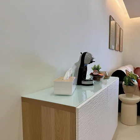 Sunny Escapes, Newly Renovated - Playa De Americas Appartement *