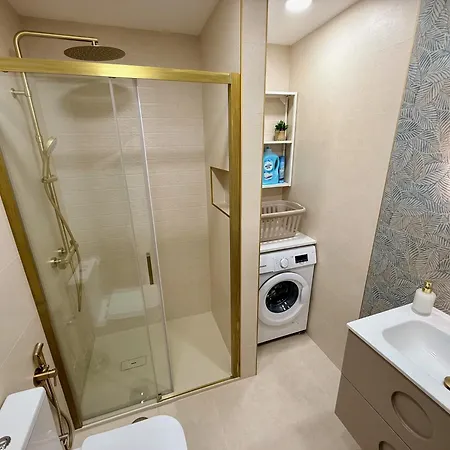 Sunny Escapes, Newly Renovated - Playa De Americas Appartement *
