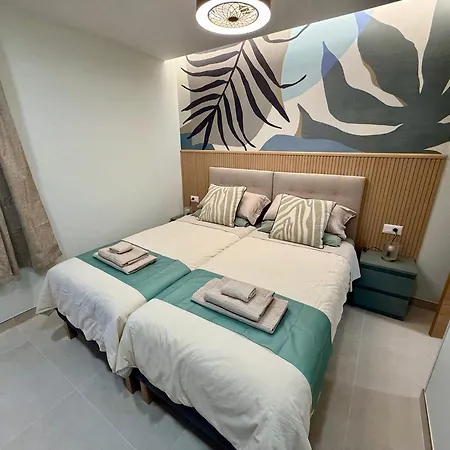 Sunny Escapes, Newly Renovated - Playa De Americas Playa de las Americas (Tenerife)