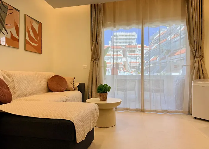 Sunny Escapes, Newly Renovated - Playa De Americas 公寓