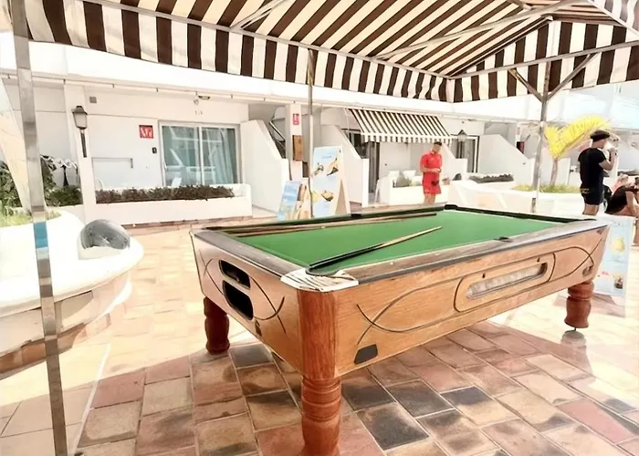 Sunny Escapes, Newly Renovated - Playa De Americas 公寓