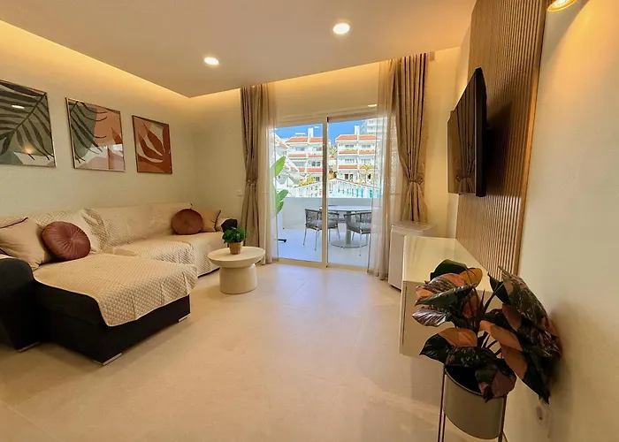 Apartment Sunny Escapes, Newly Renovated - Playa De Las Americas Playa de las Americas (Tenerife)