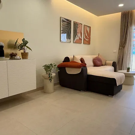 Sunny Escapes, Newly Renovated - Playa De Americas Appartamento Playa de las Americas (Tenerife)