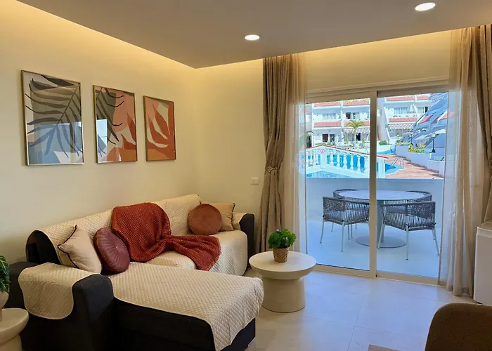 Sunny Escapes, Newly Renovated - Playa De Las Americas Apartmán Playa de las Americas (Tenerife)