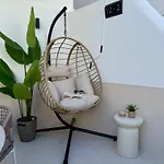 Sunny Escapes, Newly Renovated - Playa De Americas Apartment Playa de las Américas