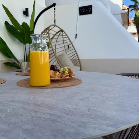 Daire Sunny Escapes, Newly Renovated - Playa De Americas *